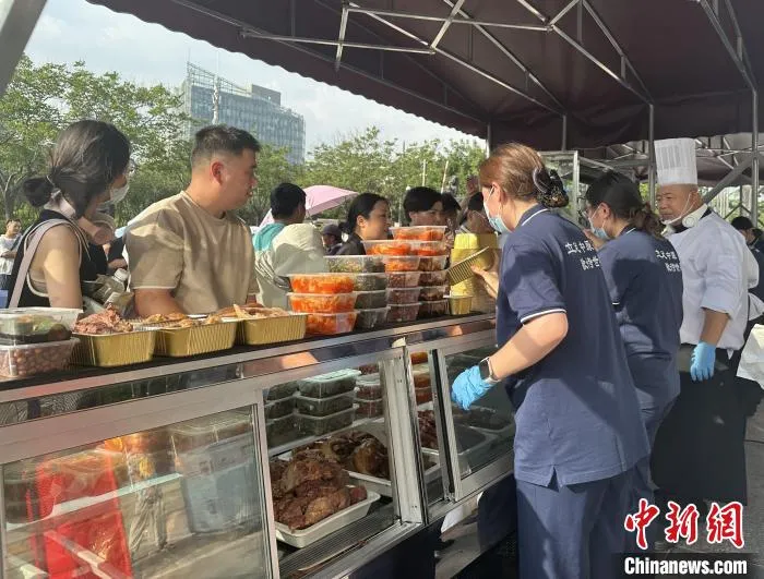 放下架子，放下面子！中高档酒店外摆餐饮频登热搜