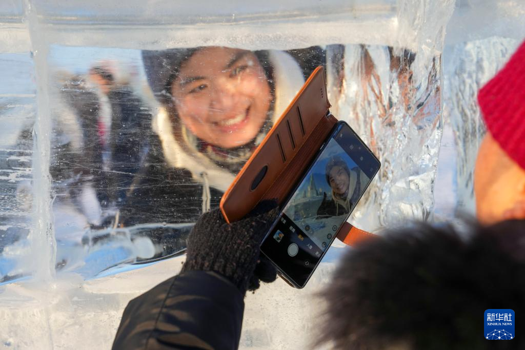 第42届中国·哈尔滨国际冰雪节开幕