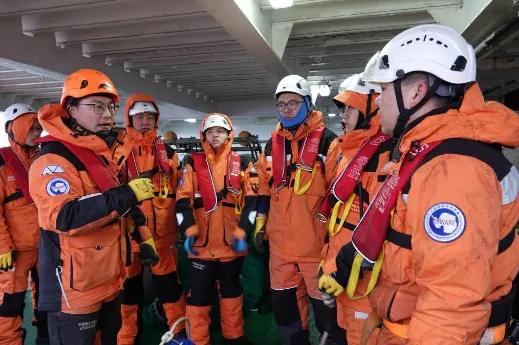 科学与健康丨探秘南极冰间湖!为地球气候档案添新知 image.png